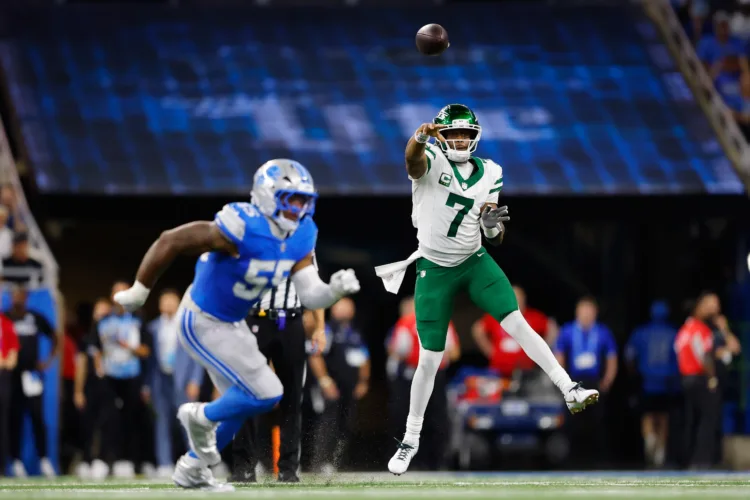 Lions get by Jets, 31-24